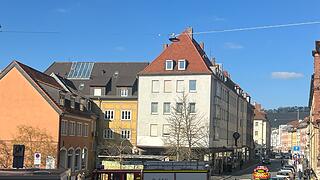 Bei Sonnenschein feierten rund 100.000 Menschen den Fasching