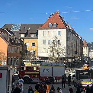 Bei Sonnenschein feierten rund 100.000 Menschen den Fasching