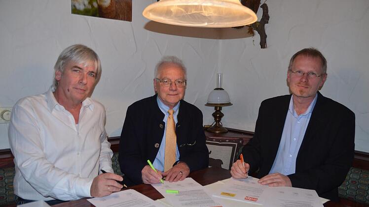 Künftig als gemeinsame Fraktion im Coburger Kreistag vertreten (von links): Thomas Büchner, Peter Jacobi und Christoph Raabs.Rainer Lutz