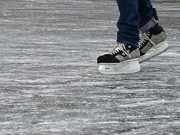 Bamberg: Stadt mit eindringlicher Warnung zu Eisflächen - Rathaus wendet sich explizit an Eltern Bamberg: Stadt mit eindringlicher Warnung zu Eisflächen - Rathaus wendet sich explizit an Eltern