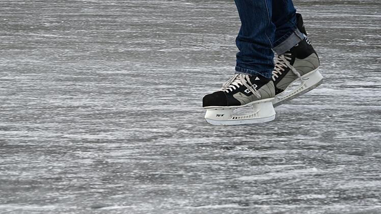 Bamberg: Stadt mit eindringlicher Warnung zu Eisflächen -  Rathaus wendet sich explizit an Eltern