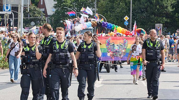 Hamburg Pride 2026 - Parade zum Christopher Street Day (CSD)