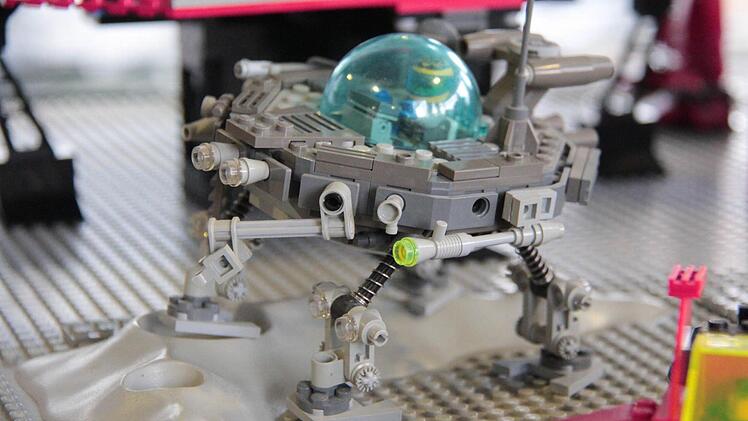 Sowas bauen Legofans mit Teilen aus der Wühlkiste.