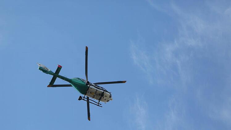 Wilde Verfolgungsjagd auf der A5 bei Frankfurt: Lkw-Fahrer versucht Polizisten zu &uuml;berfahren. Symbolbild: NEWS5 / Grundmann