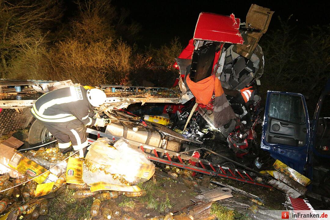 Lkw-Unfall auf A3: Vollsperrung