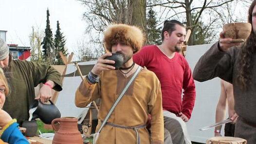 Ragnar&ouml;k zieht Menschen an, die an nordischer Kulturhistorie interessiert sind.  Foto: Archiv