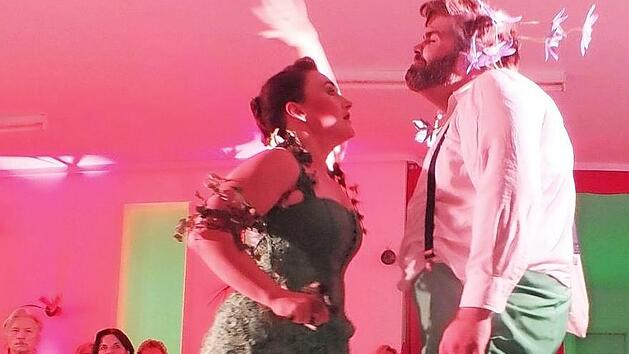 Cornelia Schmid und Christian Kaltenhäußer zeigten ihr komödiantisches Talent. Foto: Manfred Welker