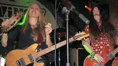 Retro-Rock vom Feinsten spielte die Nürnberger Band "Willow Child" mit (von links) Eva Kohl und Javier Zulauf.