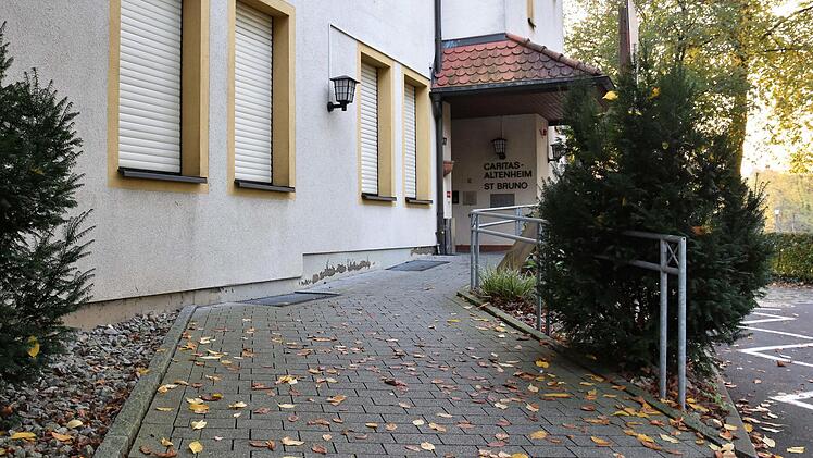 Dass der barrierefreie Zugang zum Caritas-Alten- und Pflegeheim St. Bruno (im Bild) ab Januar 2018 für mindestens ein Jahr nicht mehr zugänglich sein soll, hat den kommunalen Behindertenbeauftragten der Stadt Haßfurt, Michael Schulz, sehr aufgebracht.