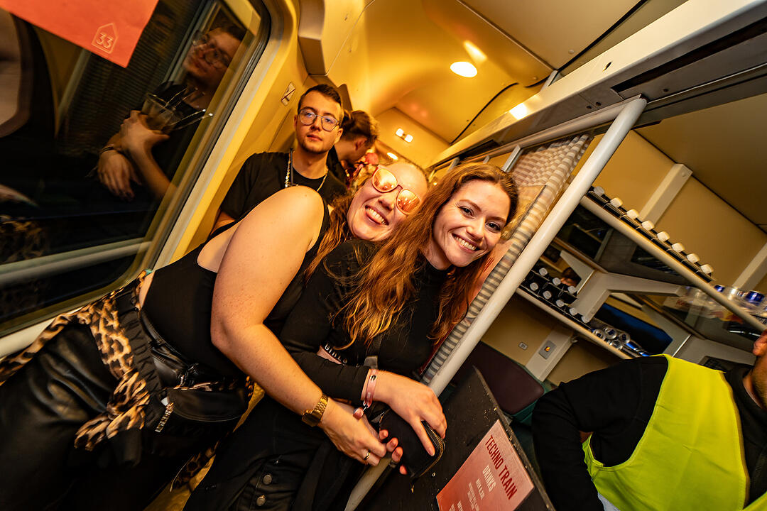 Die beste Party im Zug!