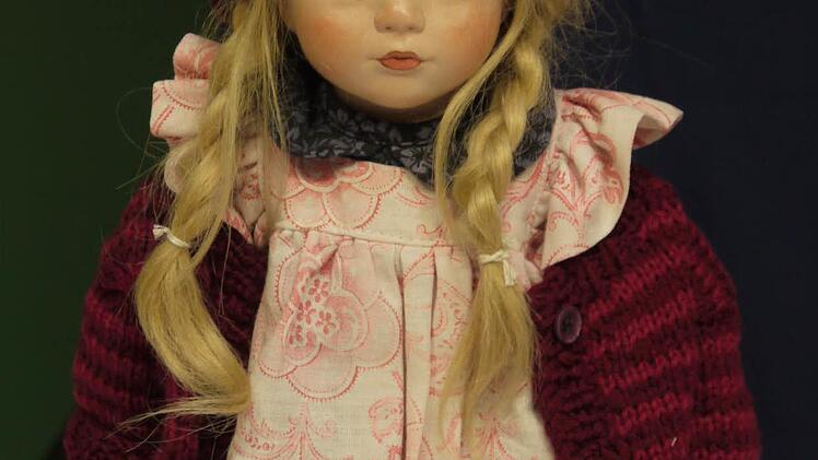 Die Siegerpuppe von Barbara Aalrust (Kategorie "Beste Spielpuppe"). Foto: Berthold Köhler
