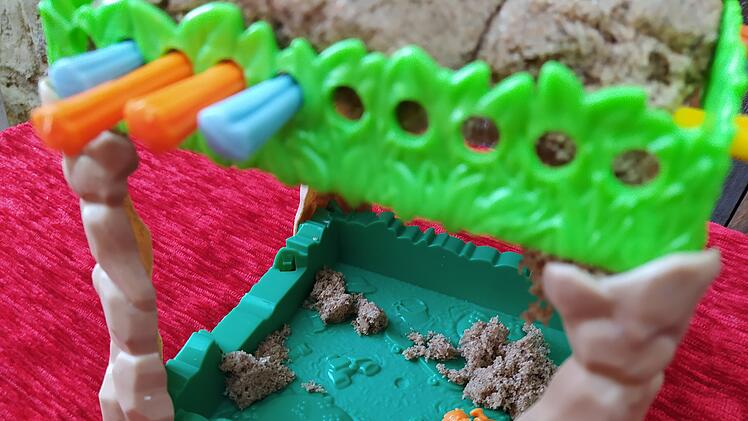 Spiele-Test Rubinjagd im Treibsand: das Abenteuerspiel mit Kinetic Sand