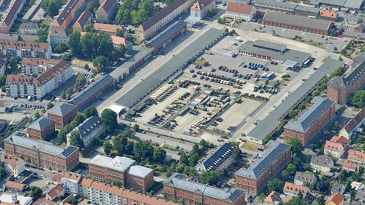 Was passiert mit den Häusern der Lagardekaserne im Winter? Die Stadtwerke fürchten schon nach sechs Monaten Leitungsschäden durch Verkeimung und Korrosion.   Foto: Ronald Rinklef