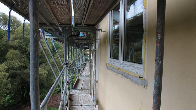 Die Rückseite des Gebäudes ist dem Röthbach zugewandt. Foto: Ulrike Müller