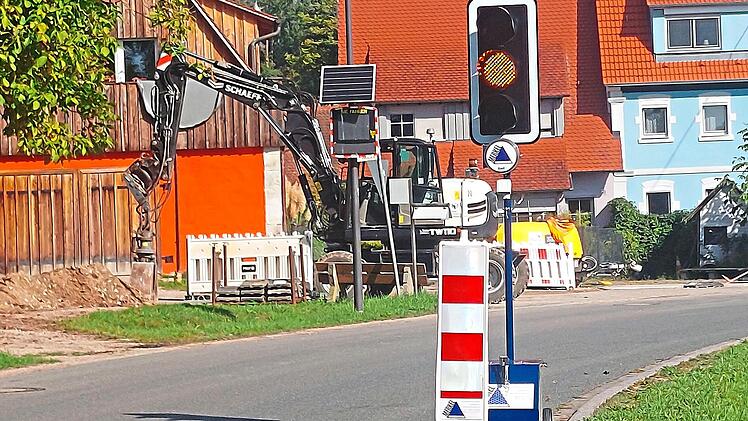 Die derzeitigen Bauarbeiten am Ortseingang von Ailsbach verst&auml;rken das Gefahrenpotenzial. Sandra Buchwald