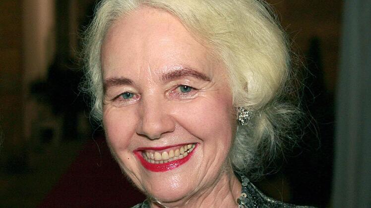 Iris Wagner, Urenkelin von Richard Wagner, beim Staatsempfang nach der Eröffnung der Wagner-Festspiele 2008 in Bayreuth. Sie starb am 9. Januar im Alter von 71 Jahren nach schwerer Krankheit in Berlin. Foto: Tobias Hase/dpa