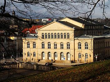 Landestheater Coburg: Ein neuer Chefdirigent wird gesucht, die im Sommer 2020 die Nachfolge von Generalmusikdirektor Roland Kluttig antreten soll.Foto: Archiv/Jochen Berger