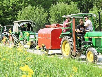 Die Rundfahrt war fraglos ein Höhepunkt des Schleppertreffens in Gelbsreuth. Fotos: Adriane Lochner