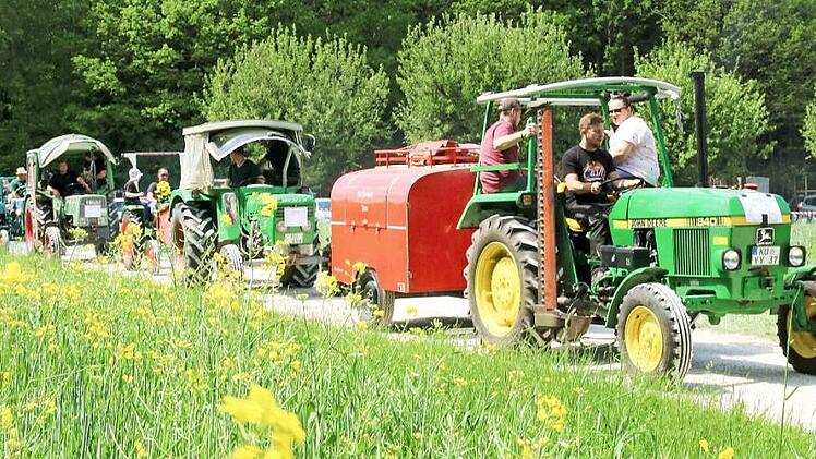 Die Rundfahrt war fraglos ein Höhepunkt des Schleppertreffens in Gelbsreuth. Fotos: Adriane Lochner