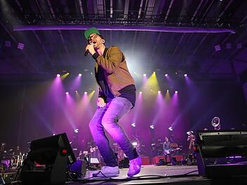 Popsänger Mark Forster gastierte mit seiner "Tape"-Tour in der ausverkauften Brose-Arena in Bamberg. Foto: Barbara Herbst