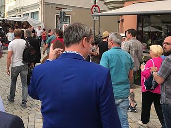 Markus Söder bei seinem spontanen Spaziergang über das Gelände des Coburger Samba-Festivals.Foto: privat