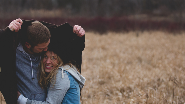 Du willst wissen, ob du verliebt ist? Diese 11 Anzeichen zeigen es dir!