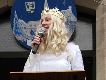 Das Christkind hielt den traditionellen Prolog. Foto: Richard S&auml;nger