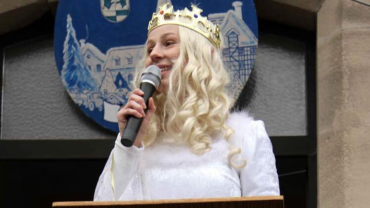 Das Christkind hielt den traditionellen Prolog. Foto: Richard S&auml;nger