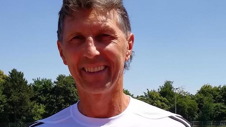 Peter M&uuml;ller von der TSH wurde bayerischer Seniorenmeister &uuml;ber 100 Meter H&uuml;rden. privat