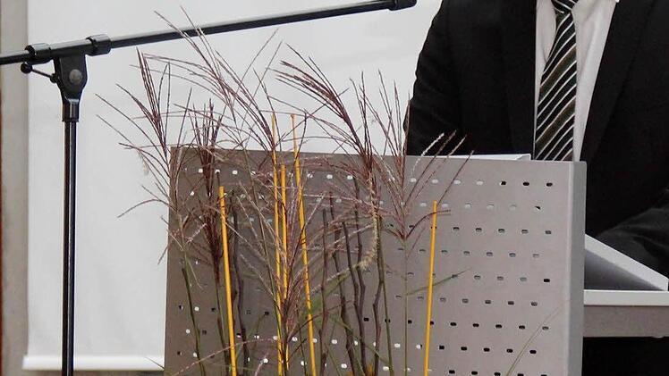 Thomas Röhlich begrüßt die Gäste. Foto: Johanna Blum