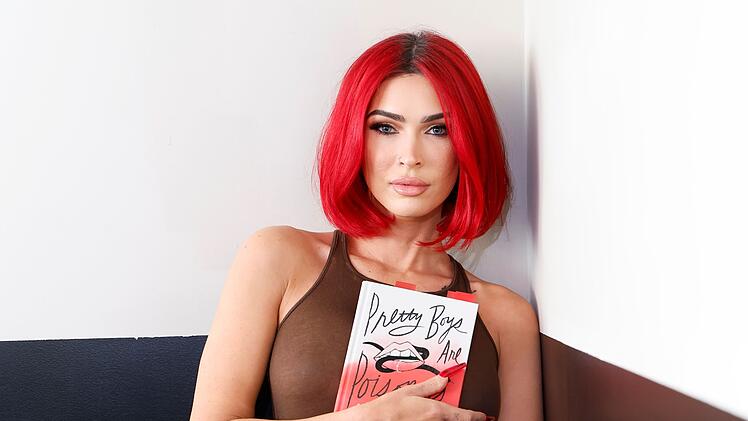 "Es gab nie einen Punkt in meinem Leben, an dem ich meinen K&ouml;rper geliebt habe, niemals", enth&uuml;llte US-Schauspielerin Megan Fox nun im Podcast "Call Her Daddy".