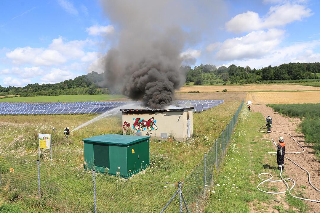 Kreis Bamberg: Brand in Solarpark Unterhaid