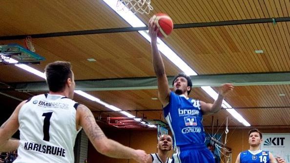 Auch Jordan Burris trug 13 Punkte  bei, doch am Ende war das zu wenig, um in Karlsruhe zu punkten. Fotos: Matthias Haufer