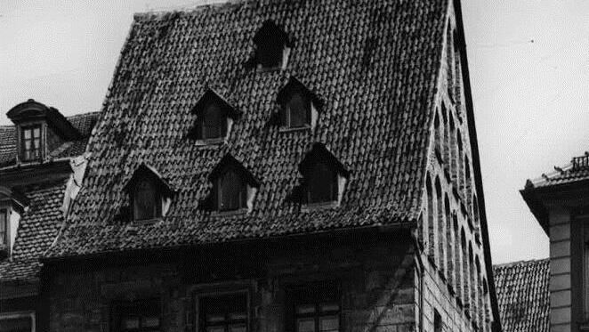 Die Hofapotheke anno 1946.Repro: Gernot Priesner