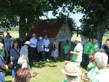 Weismain: Dorfgemeinschaft erhält bei Wettbewerb Silbermedaille Weismain: Dorfgemeinschaft erhält bei Wettbewerb Silbermedaille