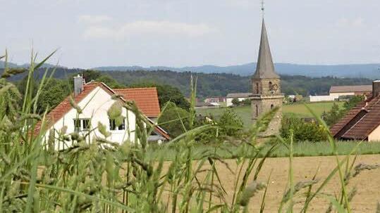 Neue Baugebiete wurden ausgewiesen, damit Dormitz wachsen konnte.  Fotos: Josef Hofbauer