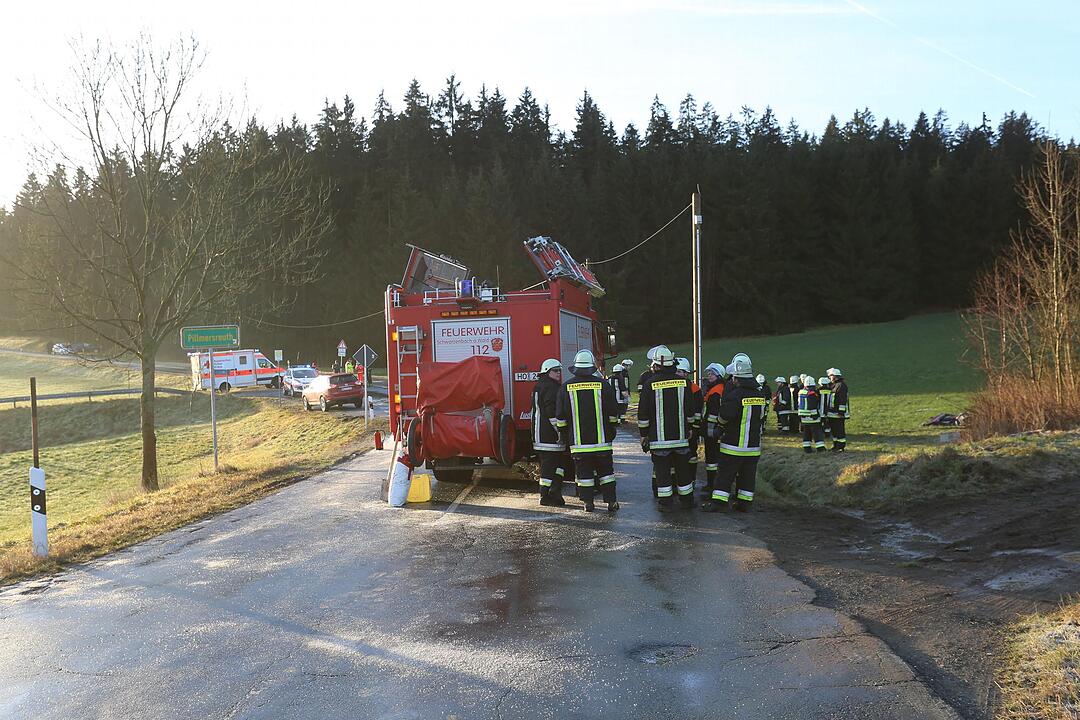 Mehrere Verletzte nach Glatteisunfall