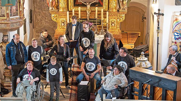 Die Horst Frenzel B&auml;nd gestaltet das Vorprogramm.