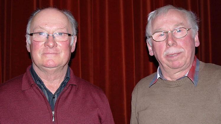 Halten der DJK Kothen seit 50 Jahren die Treue: Karlheinz Klein (links) und Engelbert Bauer.