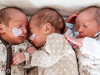 Eineiige Drillinge in Bamberg geboren - kommt nur extrem selten vor