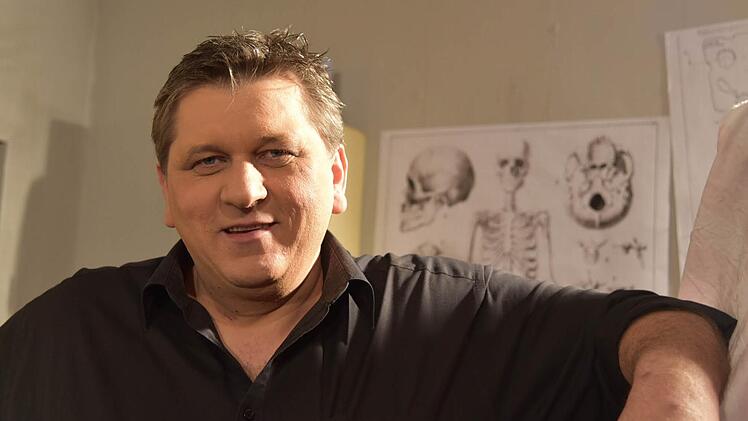"Wir sind eine klasse Truppe, es macht Spaß bei uns. Nachwuchs wird dringend gesucht, aber man sollte den lokalen Neustadter Dialekt sprechen", sagt der Chef, Dieter Knauer. Foto: Gabi Arnold