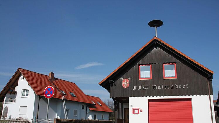 Ende 2019 oder 2020 erhält die Baiersdorfer Wehr ein Tragkraftspritzenfahrzeug. Da das bestehende Feuerwehrgerätehaus nur einen Anhänger fasst, wird gegenüber, neben einer landwirtschaftlichen Halle ein Gebäude zum Abstellen des Fahrzeuges errichtet. Stephan Stöckel