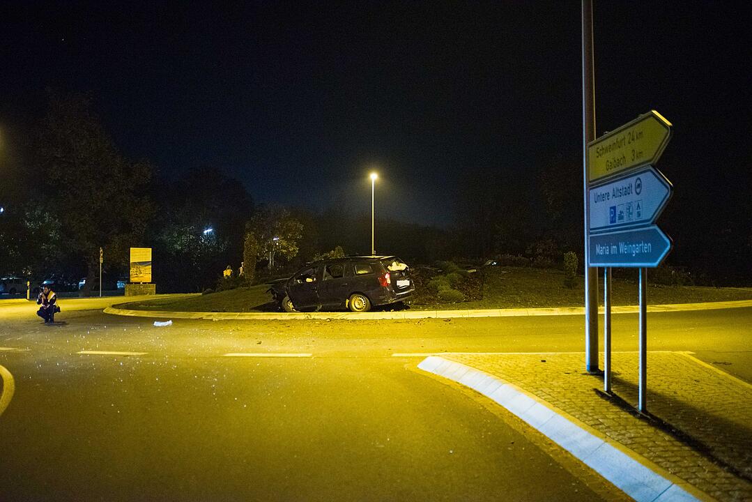 Verfolgungsjagd in Unterfranken: Vier Verletzte und drei Totalschäden