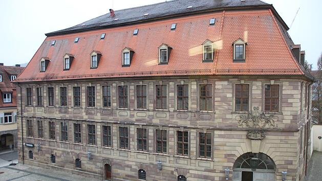 Um weiterhin Stabilisierungshilfen zu erhalten, musste die Stadtverwaltung nochmals den Rotstift an den Investitionsplan der kommenden Jahre ansetzen. Symbolfoto: Benedikt Borst