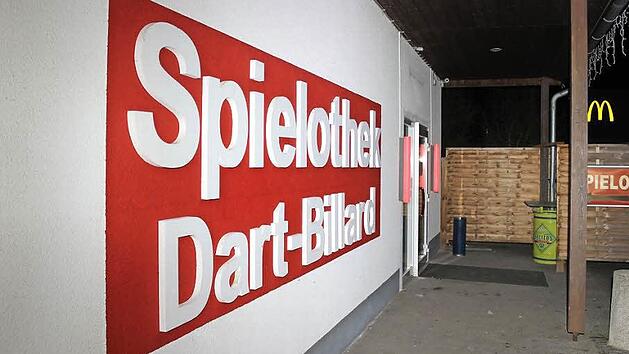 Am Donnerstag brachen mehrere Unbekannte in den fr&uuml;hen Morgenstunden in die Oberrodacher Spielothek ein und erbeuteten einen Bargeldbetrag von mehrern tausend Euro.  Foto: Marian Hamacher