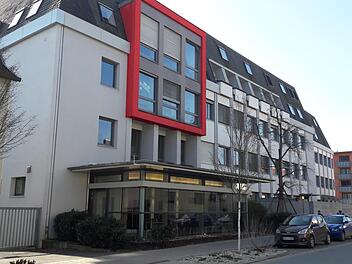 Dieser Teil der ehemaligen Puma-Verwaltung soll nun umgebaut werden. Der Rest der Immobilie ist  zunächst noch als mögliches Ausweichquartier für das Herzogenauracher Rathaus im Gespräch.  Bernhard Panzer