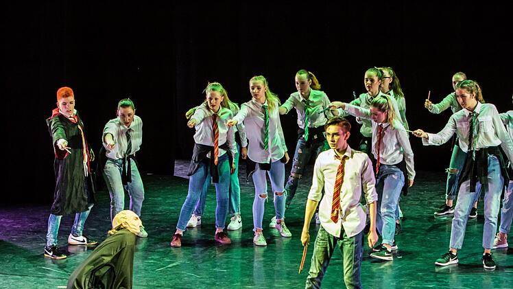 Impressionen von der Matinee "Jugend spielt für Jugend" im Landestheater Coburg: Ballettschule Karen Spreitzer-BreyerFoto: Jochen Berger