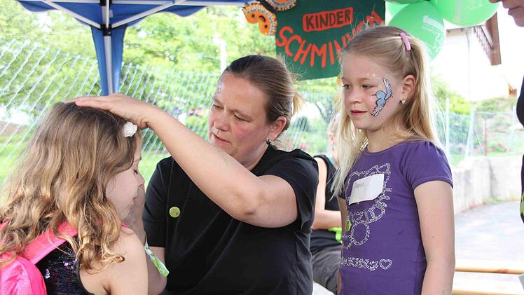 Eindrücke vom Benefizfest in Stangenroth. Foto: Ernst Dettmer