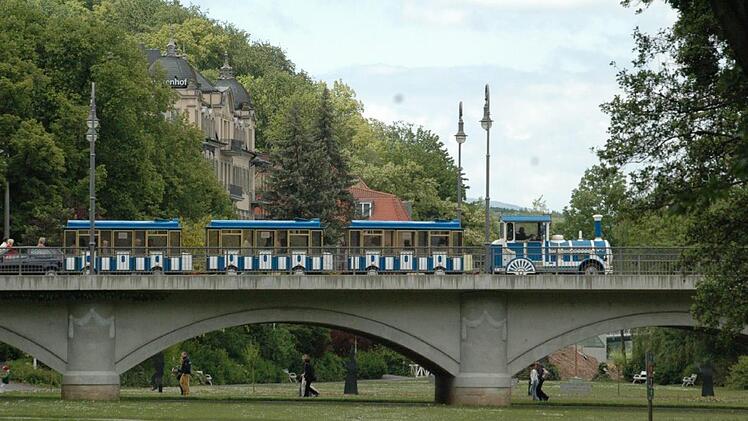 Dass sie 1945 gesprengt wurde, ist der Ludwigsbrücke schon lange nicht mehr anzusehen.