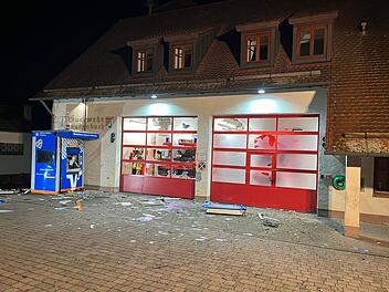 Laudenbach: Sprengung an Feuerwehrhaus - drastische Konsequenzen f&uuml;r Einsatzkr&auml;fte